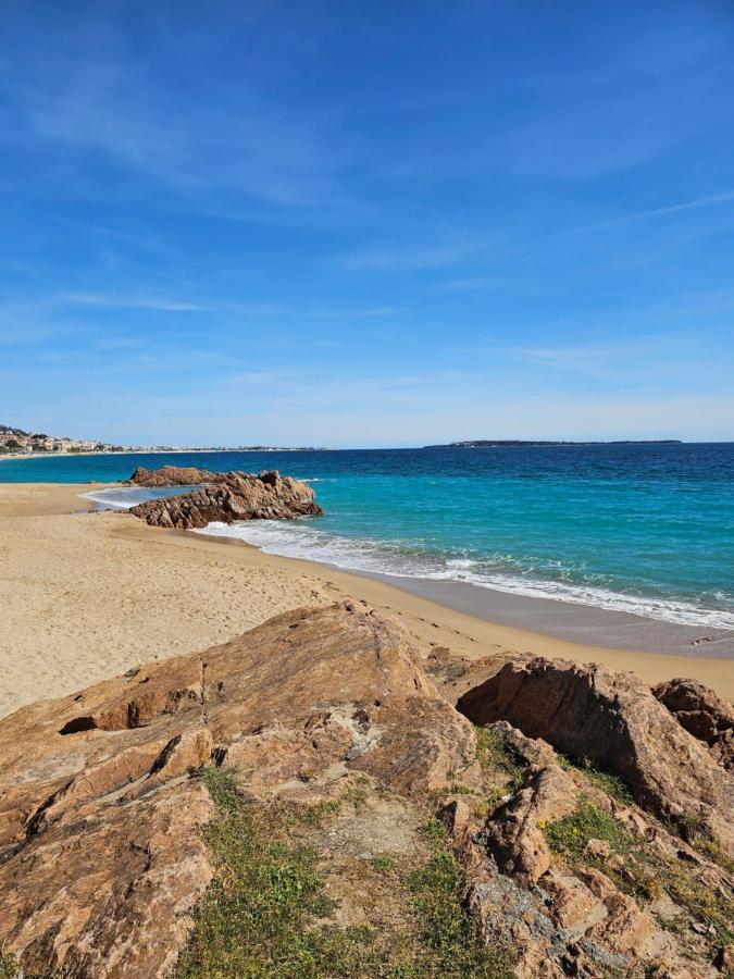 Licorne G14 Cannes Exterior foto