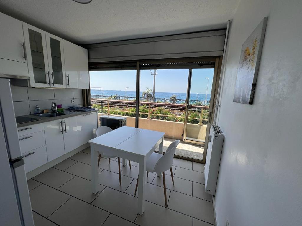 Licorne G14 Cannes Exterior foto